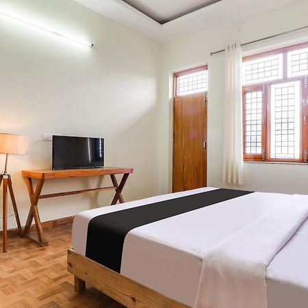 Hotel O Regal Индор Екстериор снимка